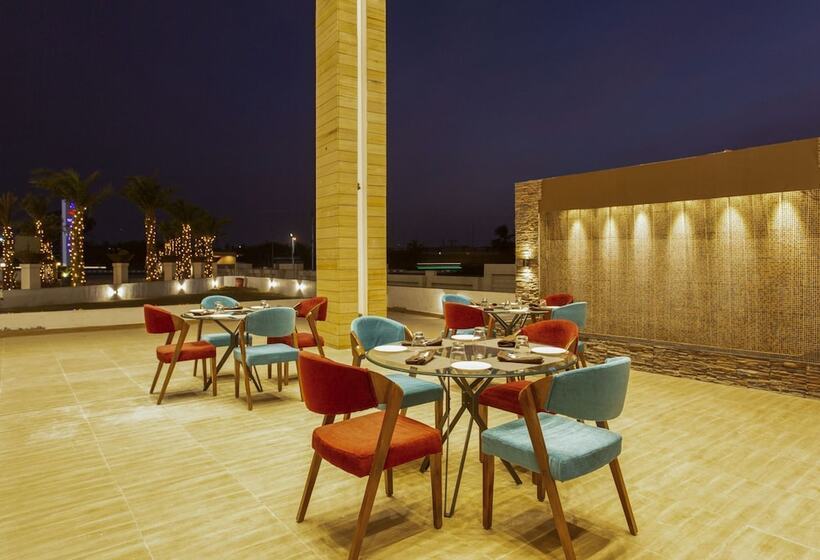 Hotel Sarovar Portico Somnath