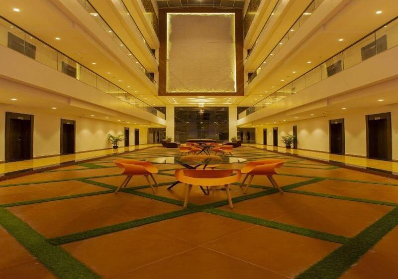 Отель Sarovar Portico Somnath