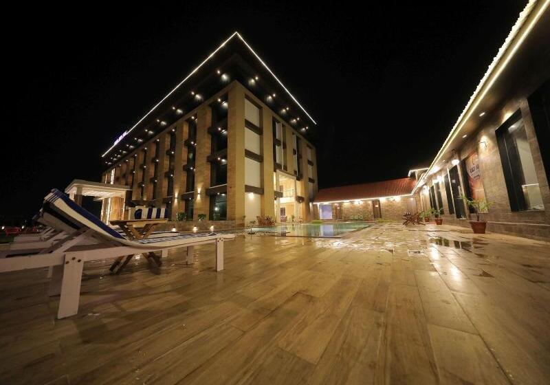 Hotel Sarovar Portico Somnath