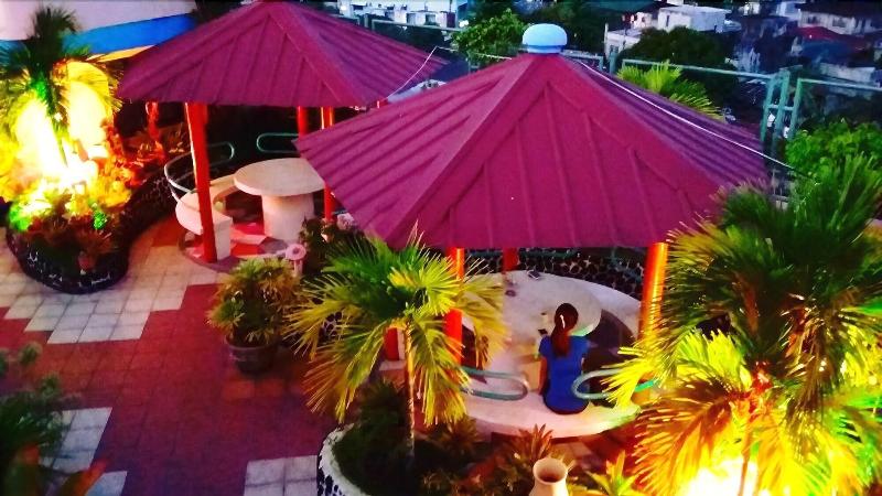 هتل Tabaco Gardenia