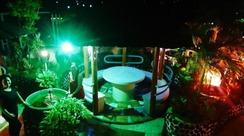 هتل Tabaco Gardenia