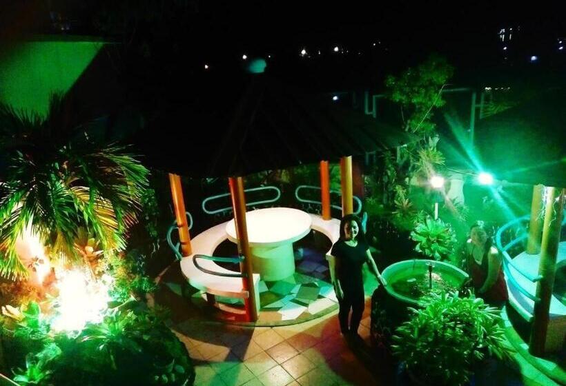 هتل Tabaco Gardenia