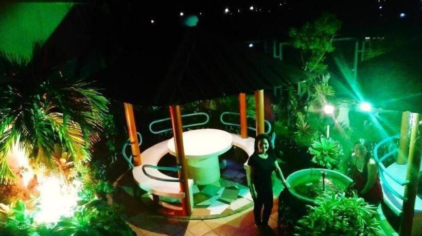 هتل Tabaco Gardenia