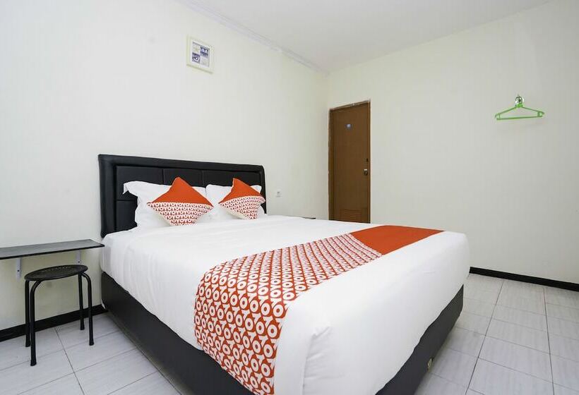 Hostel Prestige Residence By Oyo Rooms