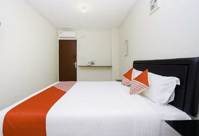 Hostel Prestige Residence By Oyo Rooms