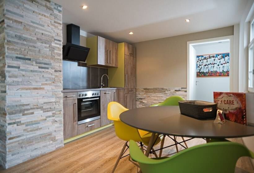 Anno Domini 1716  Boutique