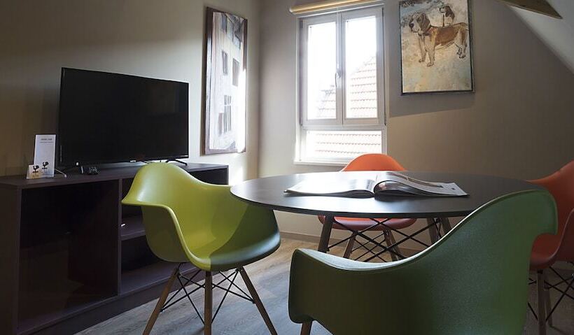 Anno Domini 1716  Boutique