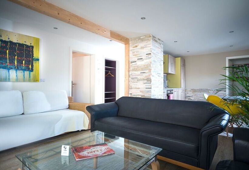 Anno Domini 1716  Boutique