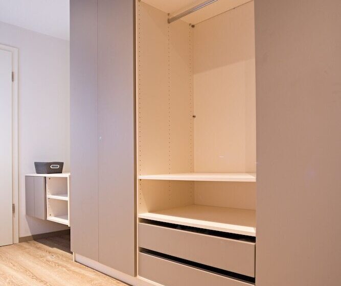 Anno Domini 1716  Boutique