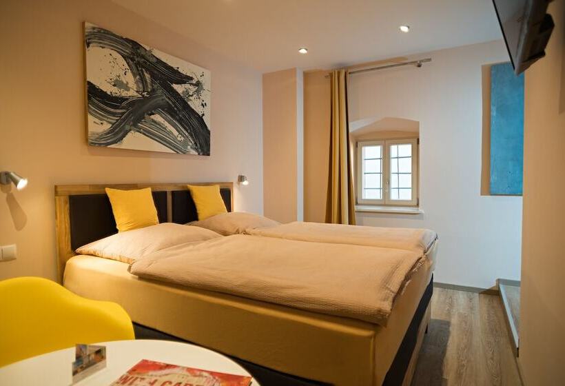 Anno Domini 1716  Boutique