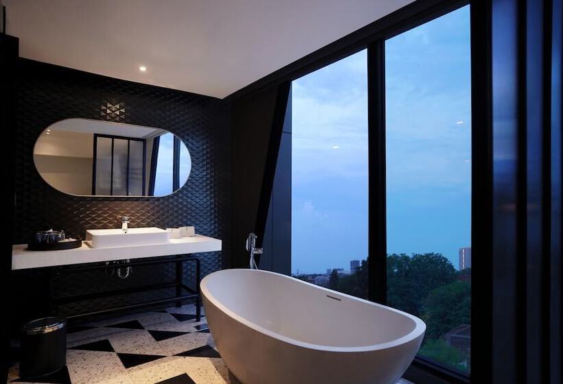 Awann Sewu Boutique Hotel And Suite Semarang