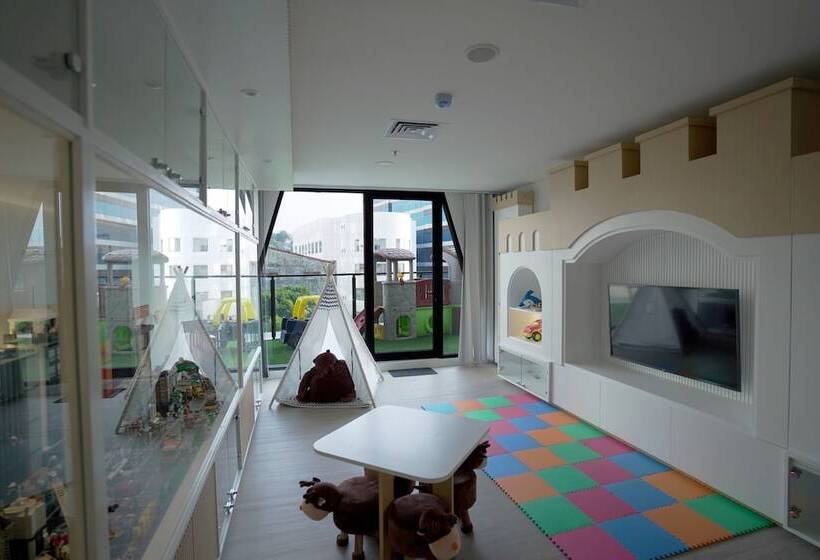 Awann Sewu Boutique Hotel And Suite Semarang