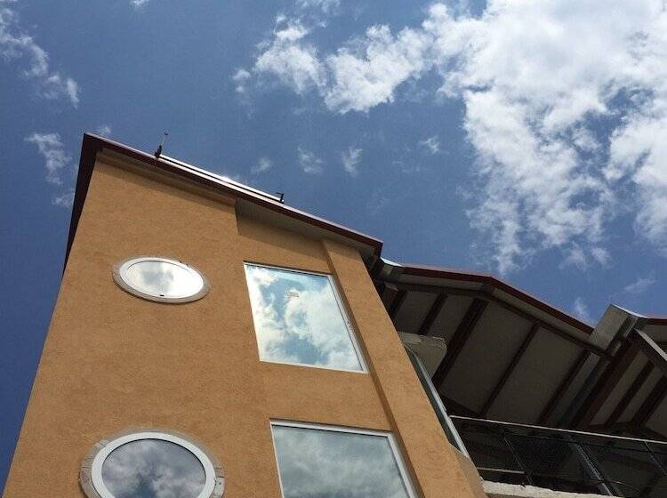 Bay Holiday Hotel & Spa