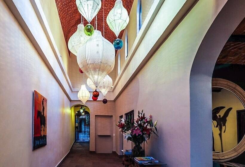 Bed and Breakfast Casa Del Sol Inn