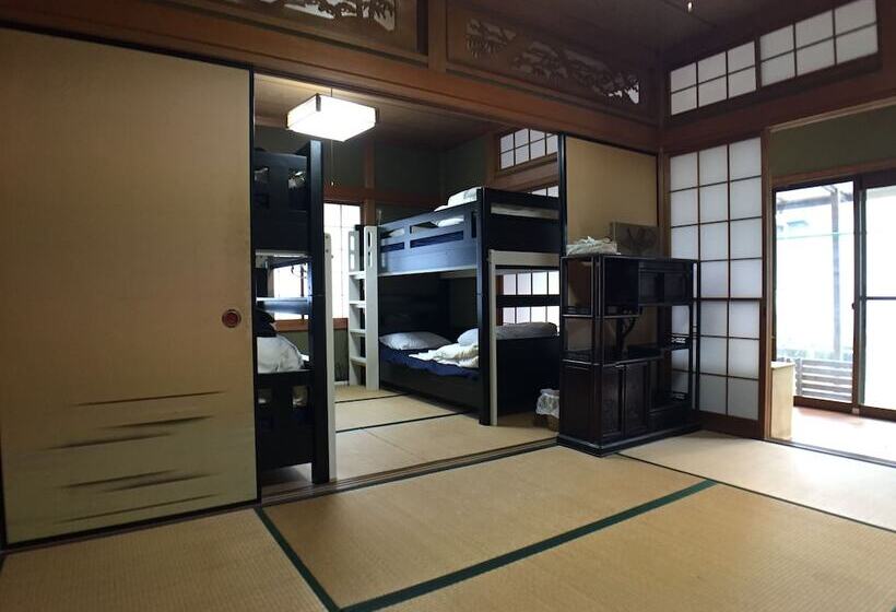 Chochin House   Hostel