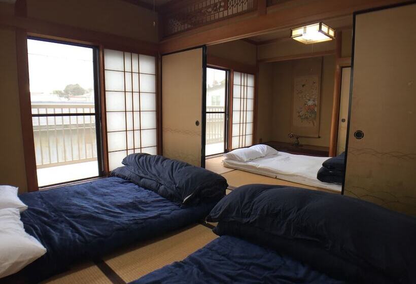 Chochin House   Hostel