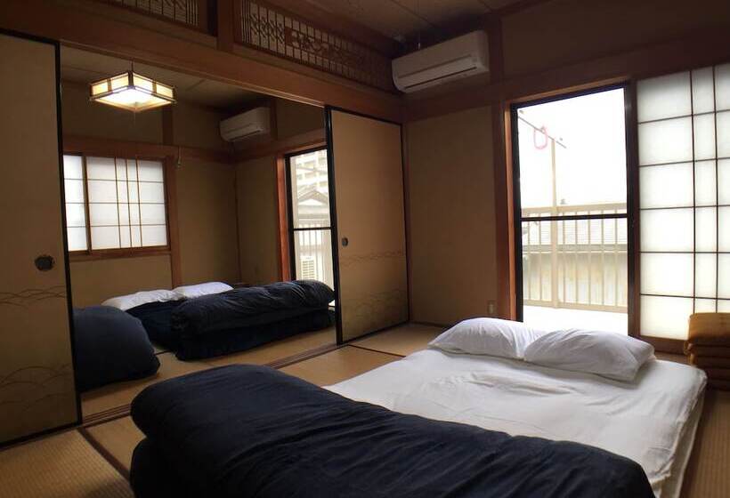 Chochin House   Hostel