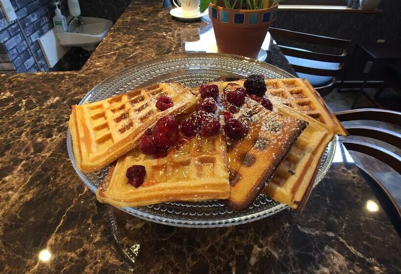 Chochin House   Hostel