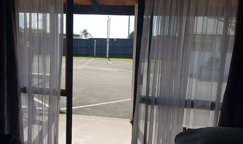 Accommodation At Te Puna Motel