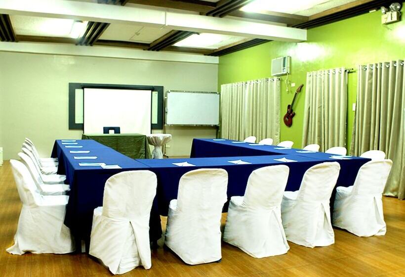 هتل Altaroca Mountain Resort Antipolo