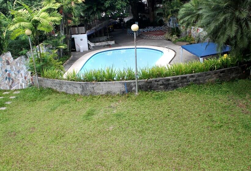 هتل Altaroca Mountain Resort Antipolo