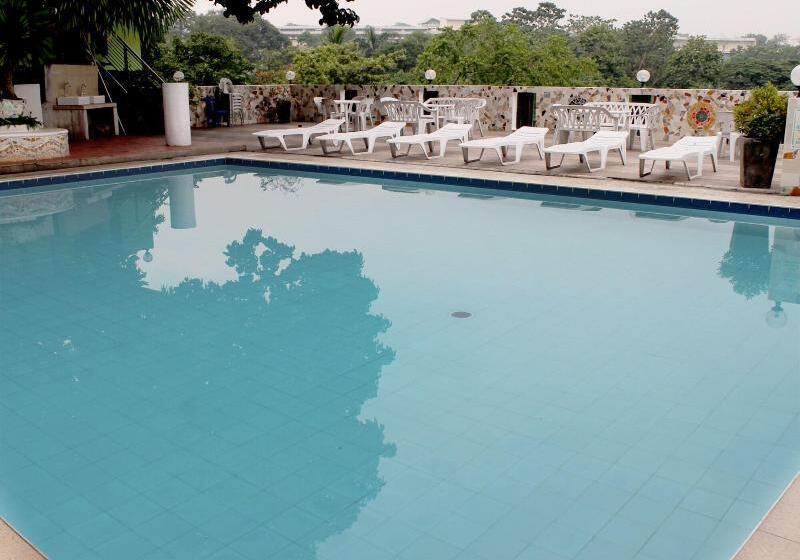 هتل Altaroca Mountain Resort Antipolo