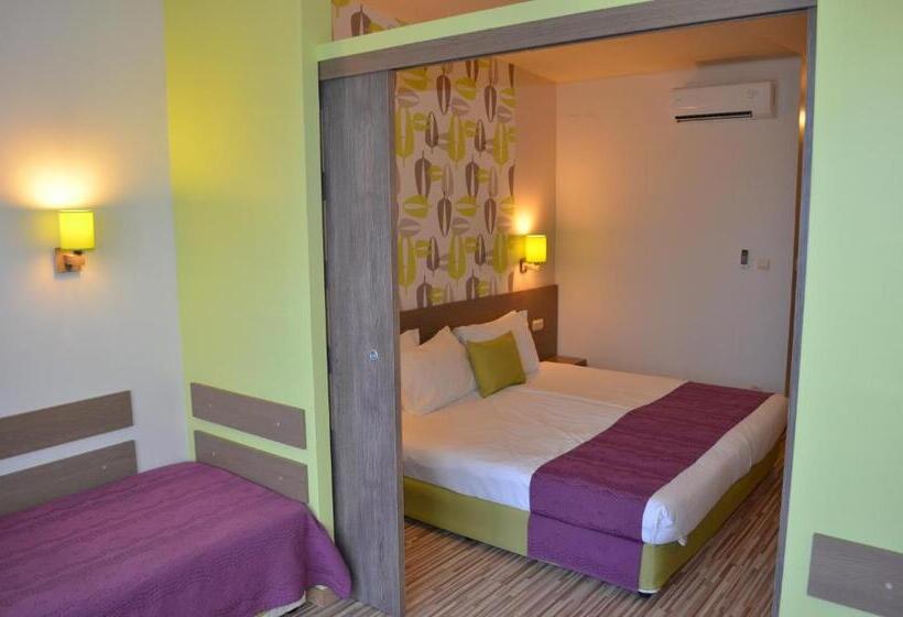 Aqua Nevis Hotel & Aqua Park   All Inclusive