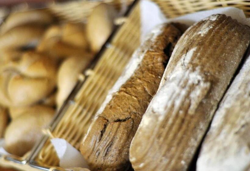 Aqua Nevis Hotel & Aqua Park   All Inclusive