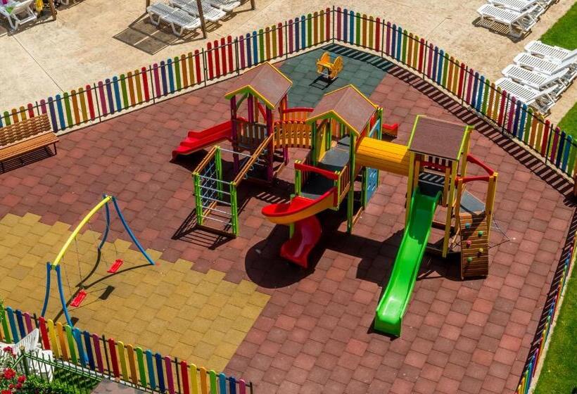 Aqua Nevis Hotel & Aqua Park   All Inclusive