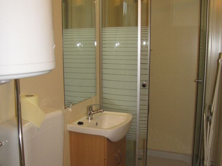 Отель Balatontourist Füred Kemping&üdülőfalu