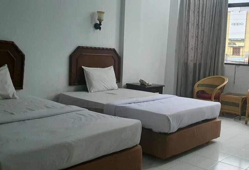 فندق Chitra By Oyo Rooms