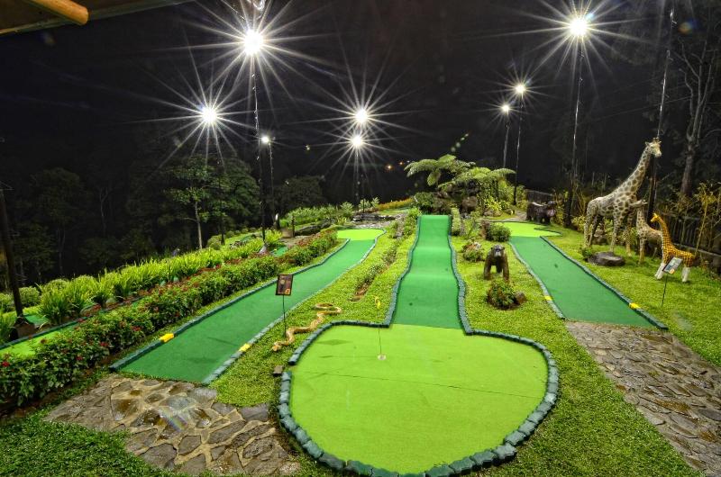 בית מלון כפרי Dahilayan Forest Park Resort