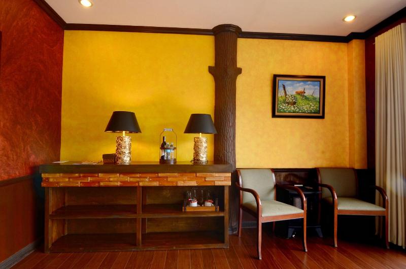فندق Dahilayan Forest Park Resort