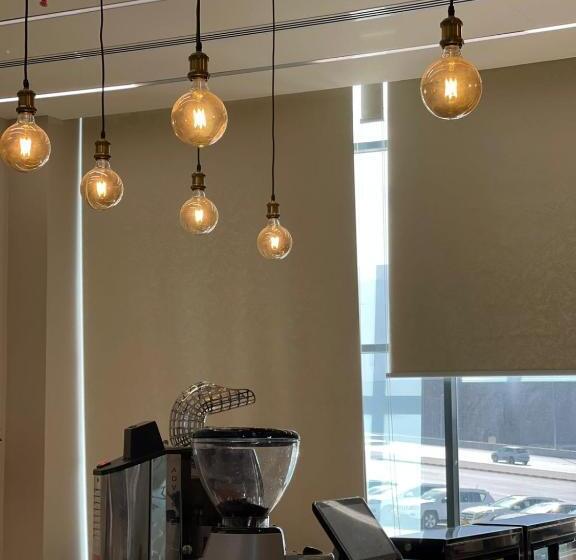 هتل Grand Tourist