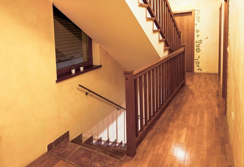 هتل Guesthouse Estate Magovac