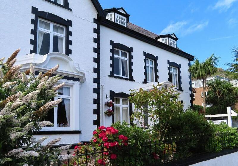 فندق Holcombe House Guest House