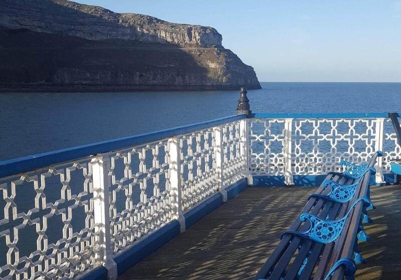 فندق Holcombe House Guest House