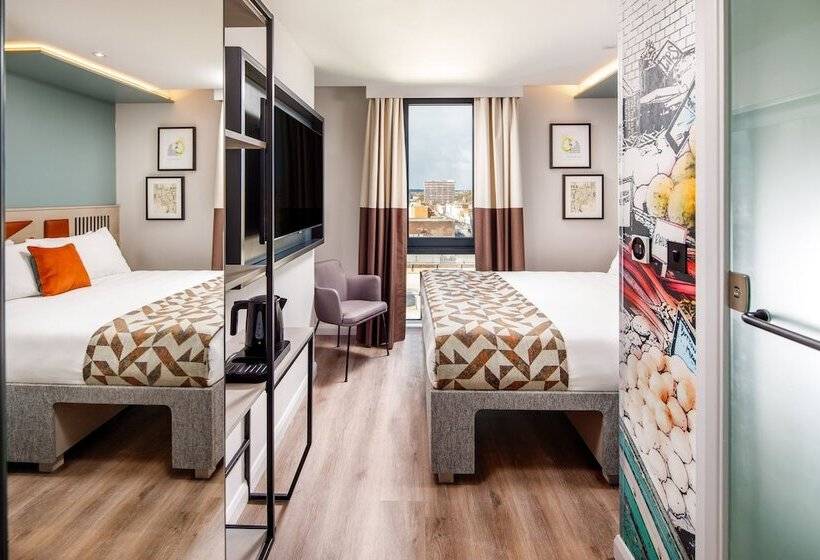 בית מלון כפרי Spark By Hilton London Romford