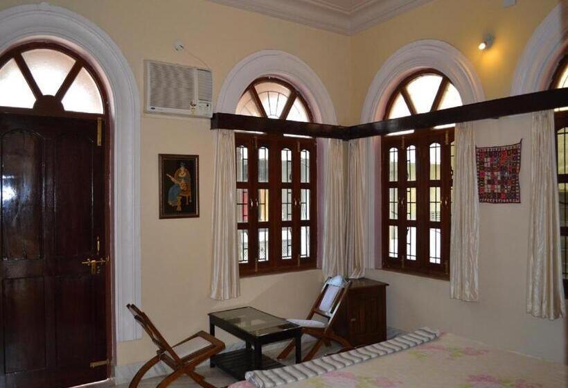 هتل Kanhaia Haveli