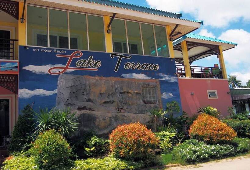 호텔 Lake Terrace Resort