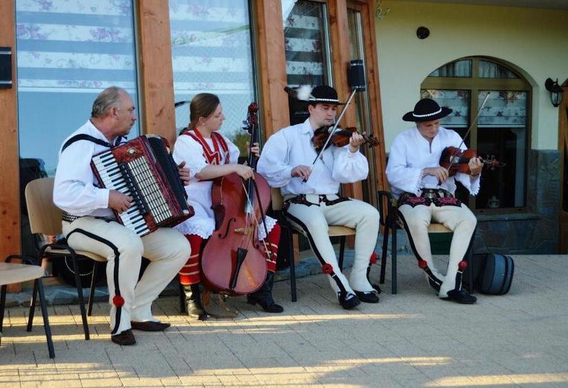 בית מלון כפרי Montenero Resort & Spa