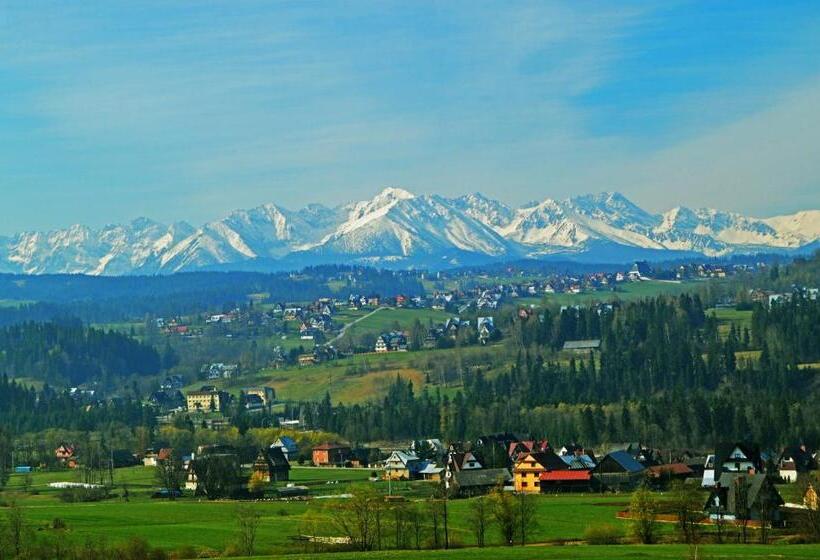 בית מלון כפרי Montenero Resort & Spa