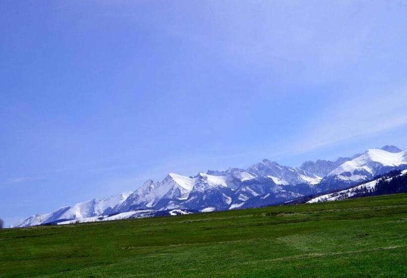 בית מלון כפרי Montenero Resort & Spa