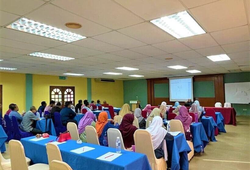 בית מלון כפרי Pangkor Holiday Resort