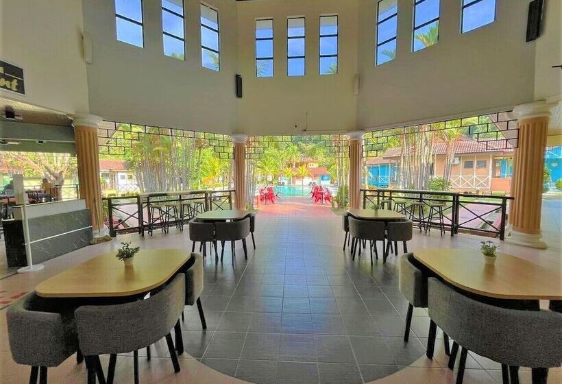 هتل Pangkor Holiday Resort