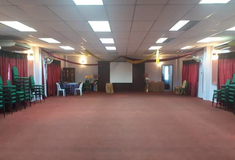 בית מלון כפרי Persatuan Kebajikan Sri Sakthi Ashram   Hostel