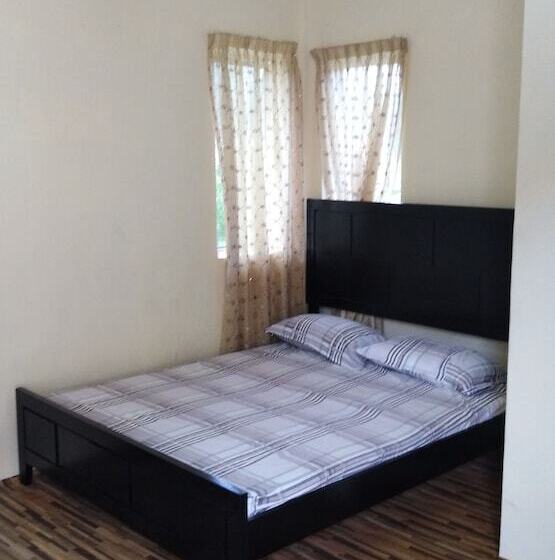 בית מלון כפרי Persatuan Kebajikan Sri Sakthi Ashram   Hostel