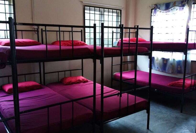 בית מלון כפרי Persatuan Kebajikan Sri Sakthi Ashram   Hostel