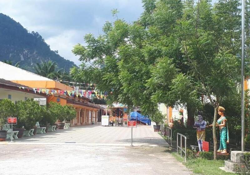 בית מלון כפרי Persatuan Kebajikan Sri Sakthi Ashram   Hostel