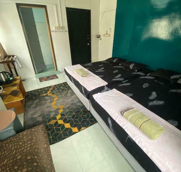 فندق Pesona Backpackers Inn